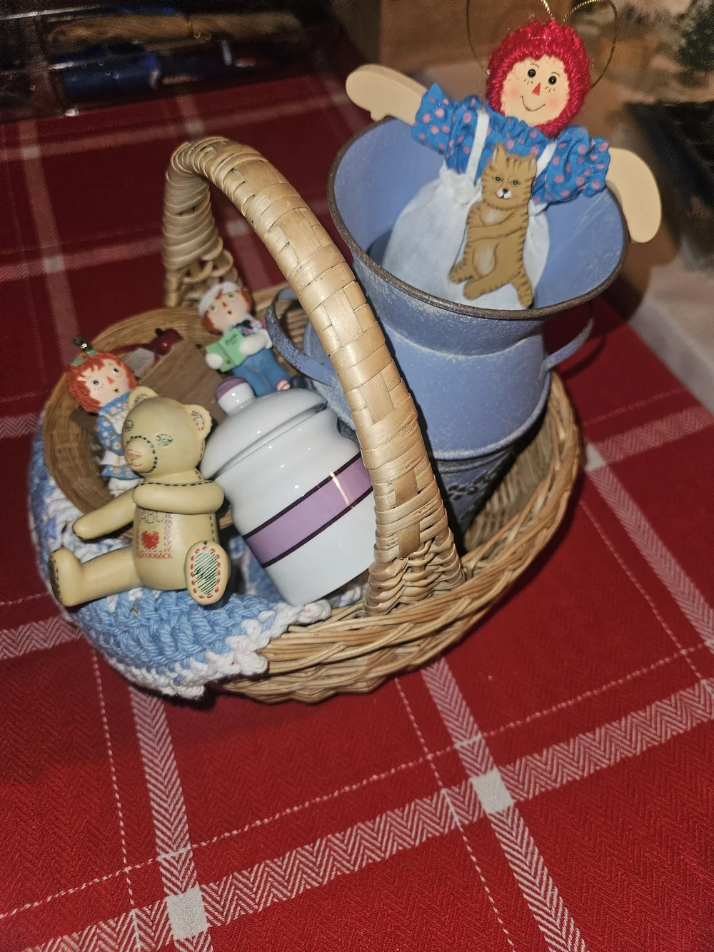 Basket Décor: Raggity ANN/ANDY, Teddy, Ect